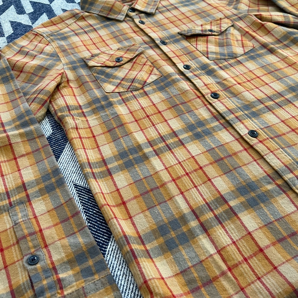 RVCA men’s flannel - Picture 5 of 7